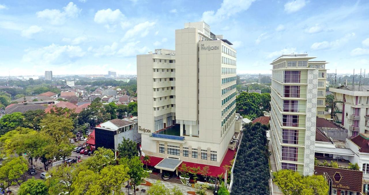 Hotel De Paviljoen Bandung Exterior foto