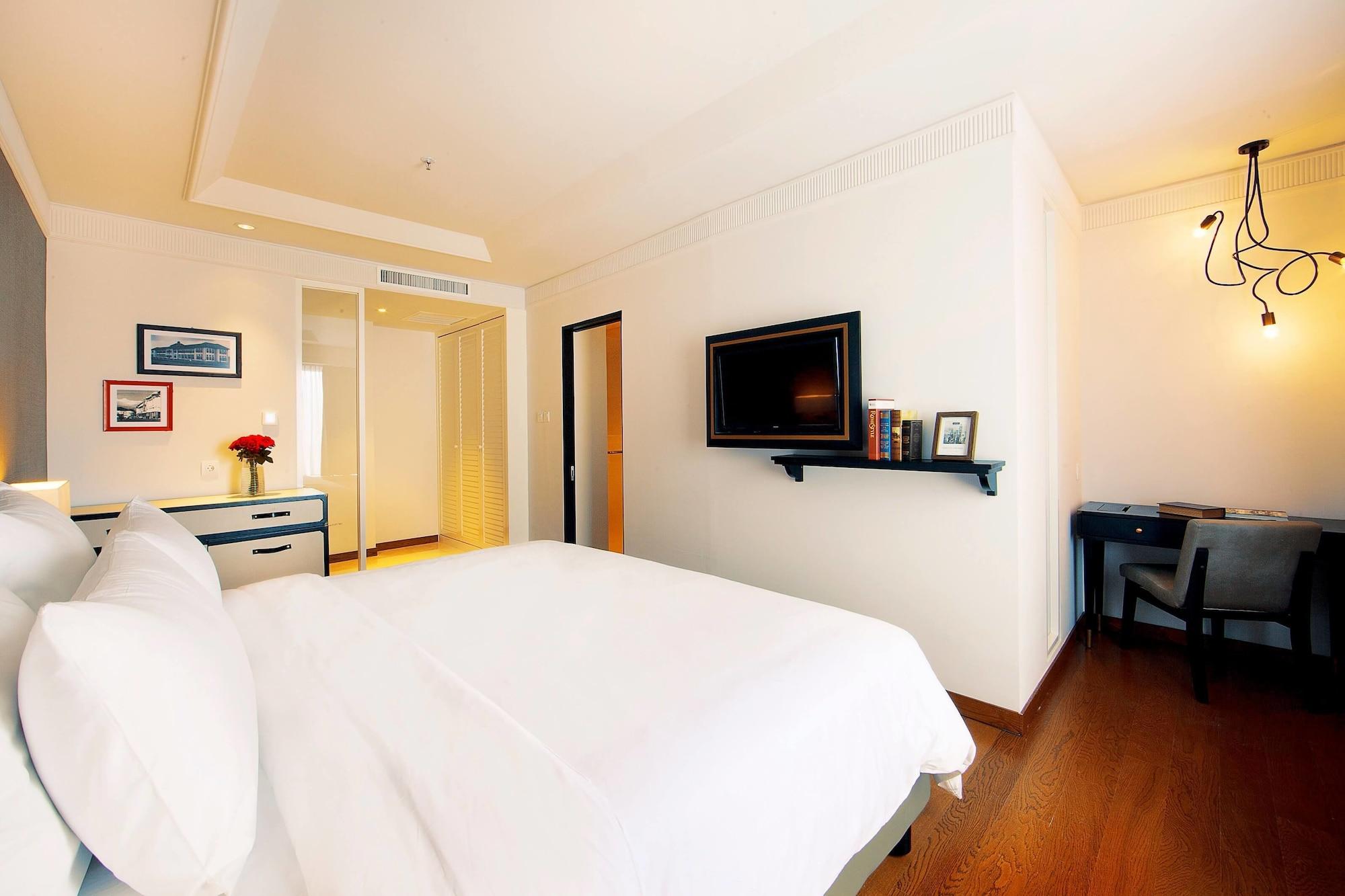 Hotel De Paviljoen Bandung Exterior foto